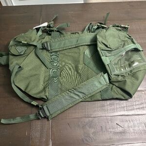 Military duffel bag